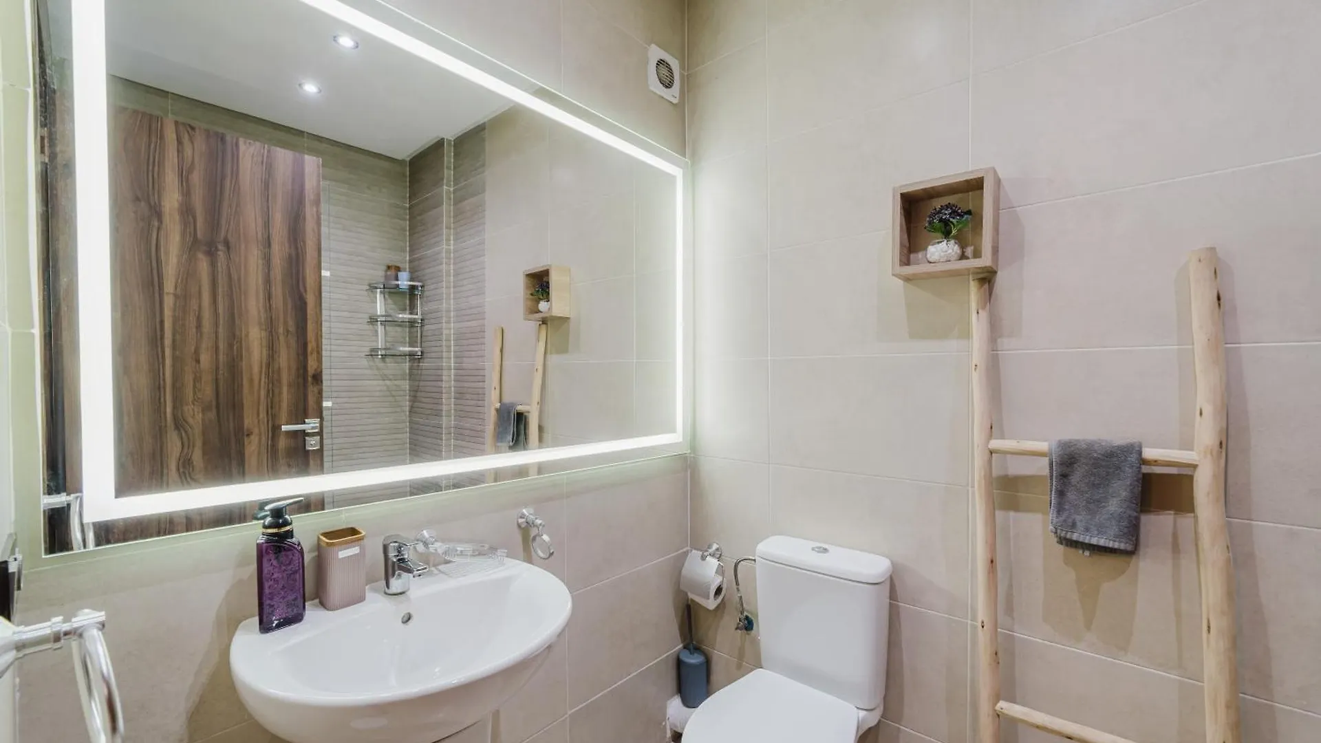 New Apartment Proche M Avenue , Swimming Pool , Fibre Optique Wifi , Parking Marraquexe